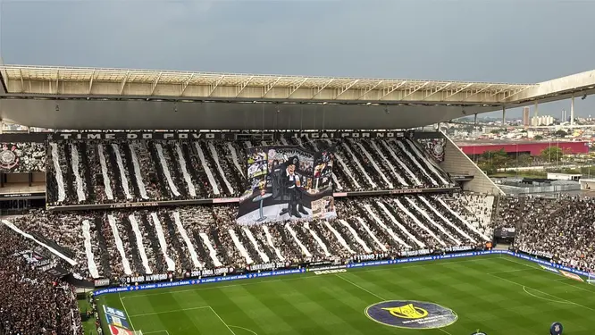 Arena do Corinthians: Perícia aponta “cobrança dupla” da Caixa e põe sob suspeita Pix de R$ 41 mi da torcida Arena do Corinthians: Perícia aponta “cobrança dupla” da Caixa e põe sob suspeita Pix de R$ 41 mi da torcida