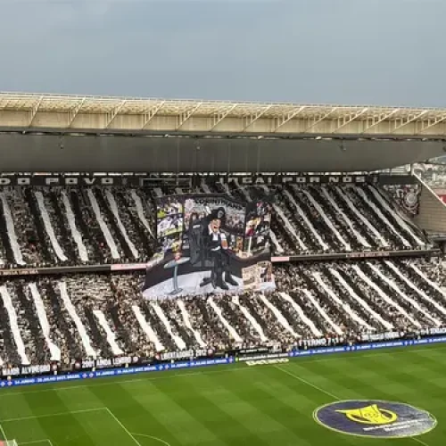 Arena do Corinthians: Perícia aponta “cobrança dupla” da Caixa e põe sob suspeita Pix de R$ 41 mi da torcida Arena do Corinthians: Perícia aponta “cobrança dupla” da Caixa e põe sob suspeita Pix de R$ 41 mi da torcida