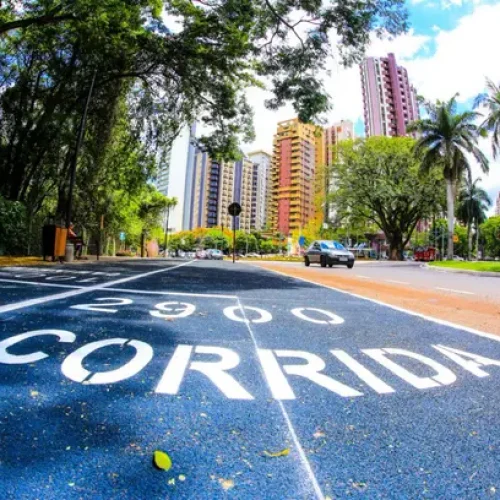 Após denúncias, pista emborrachada do Parque do Ingá passa por perícia judicial Após denúncias, pista emborrachada do Parque do Ingá passa por perícia judicial