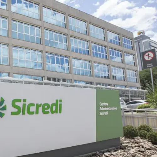 Sicredi Dexis promove leilão de imóveis e veículos até 40% abaixo da avaliação Sicredi Dexis promove leilão de imóveis e veículos até 40% abaixo da avaliação