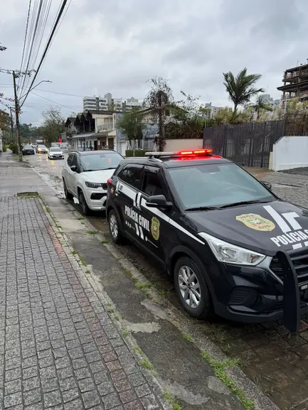 Polícia Civil investiga psicólogo que atuava como perito judicial por suspeita de corrupção e quebra de sigilo Polícia Civil investiga psicólogo que atuava como perito judicial por suspeita de corrupção e quebra de sigilo